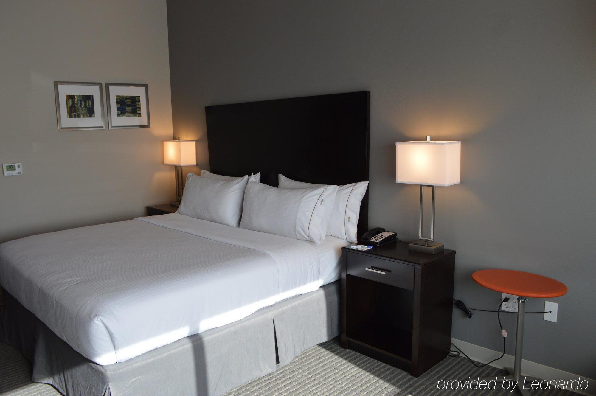 Holiday Inn Express & Suites Tulsa Ne, Claremore, An Ihg Hotel Buitenkant foto